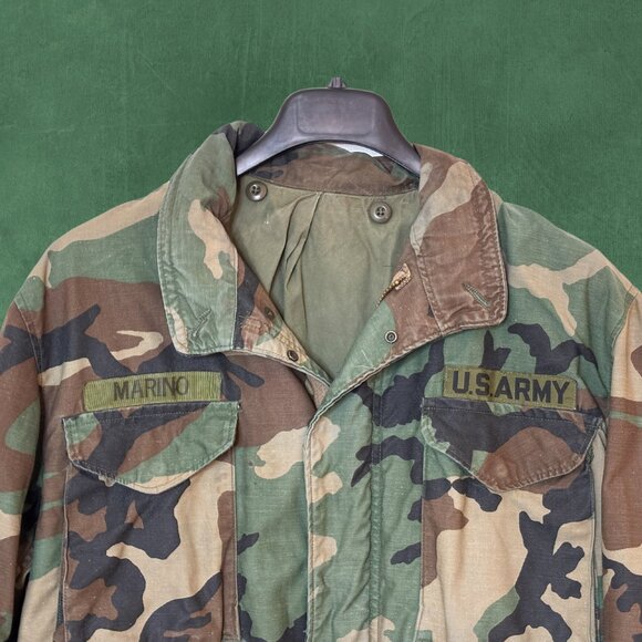 U.S. Army M-65 Cold Weather Field Coat & Hood w/ Woodland Camo Pattern (Large) - Picture 3 of 16